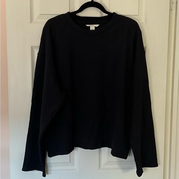 H&M Top - Picture 1 of 14